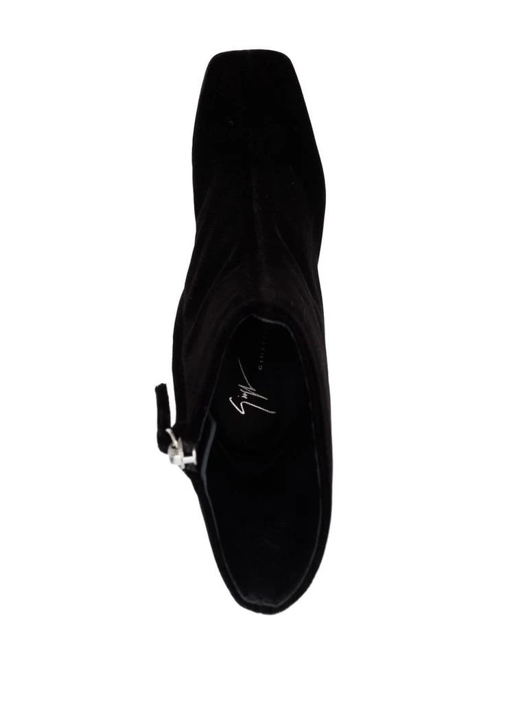商品Giuseppe Zanotti|Giuseppe Zanotti Black Velvet Ankle Boot,价格¥4939,第4张图片详细描述