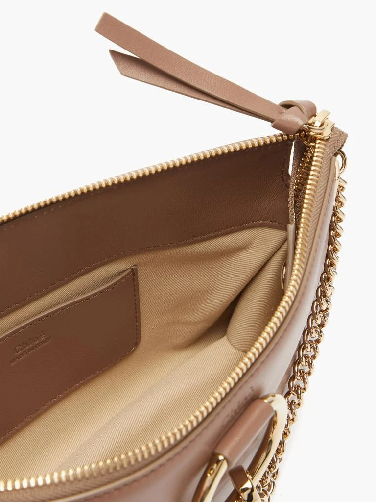 商品Chloé|Faye mini chain-strap leather cross-body bag,价格¥6185,第5张图片详细描述