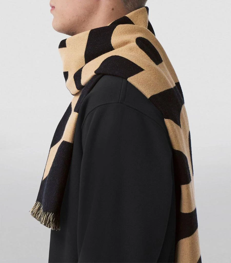 商品Burberry|Wool Logo Scarf,价格¥2991,第5张图片详细描述