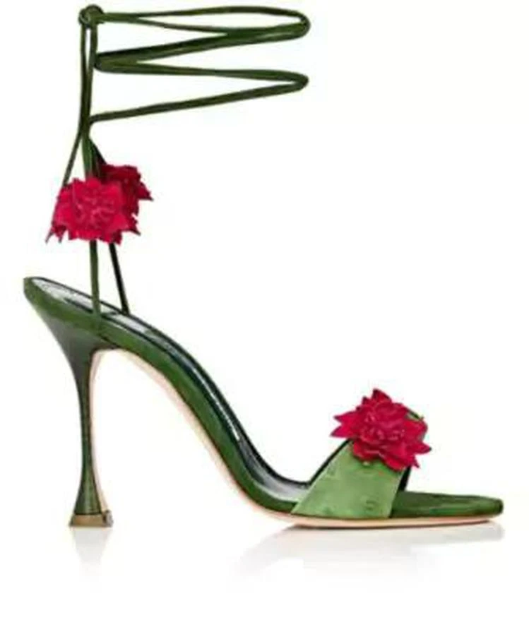 商品Manolo Blahnik|Xacactus Textured Leather Ankle-Tie Sandals,价格¥4236,第1张图片