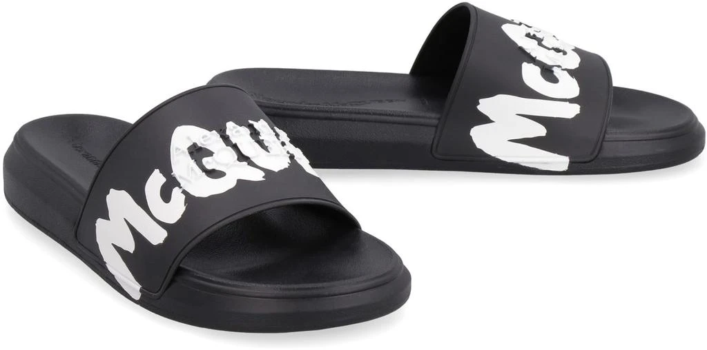 商品Alexander McQueen|Alexander McQueen Rubber Slides,价格¥2464,第3张图片详细描述