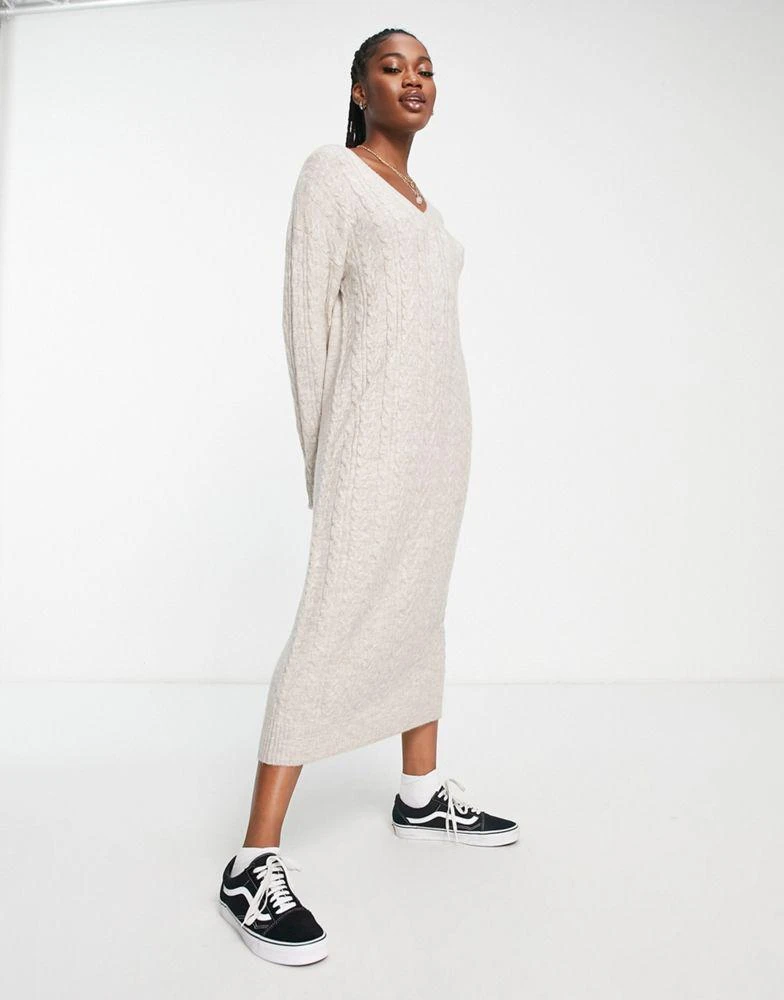 商品ASOS|ASOS DESIGN knitted maxi jumper dress in cable in oatmeal,价格¥336,第4张图片详细描述
