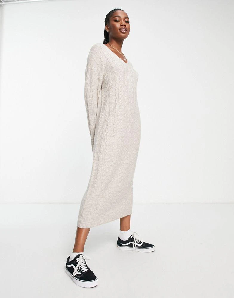 商品ASOS|ASOS DESIGN knitted maxi jumper dress in cable in oatmeal,价格¥199,第4张图片详细描述