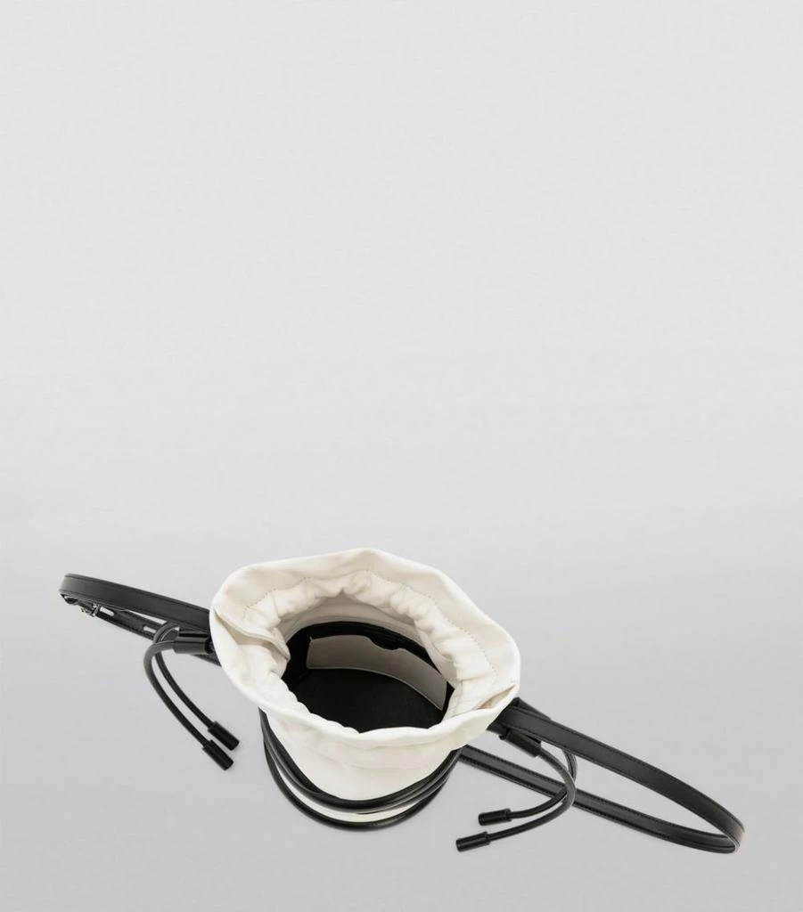 商品Alexander McQueen|Leather The Curve Drawstring Bucket Bag,价格¥12840,第4张图片详细描述