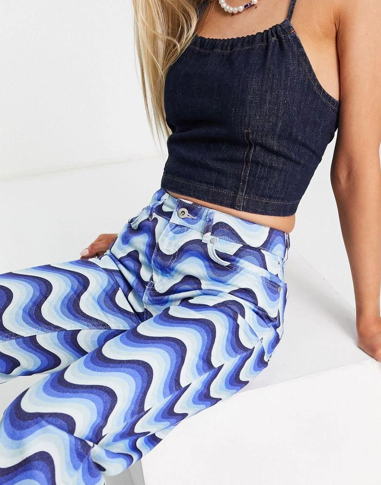 商品The Ragged Priest|The Ragged Priest dad jeans in denim wave print,价格¥127,第4张图片详细描述