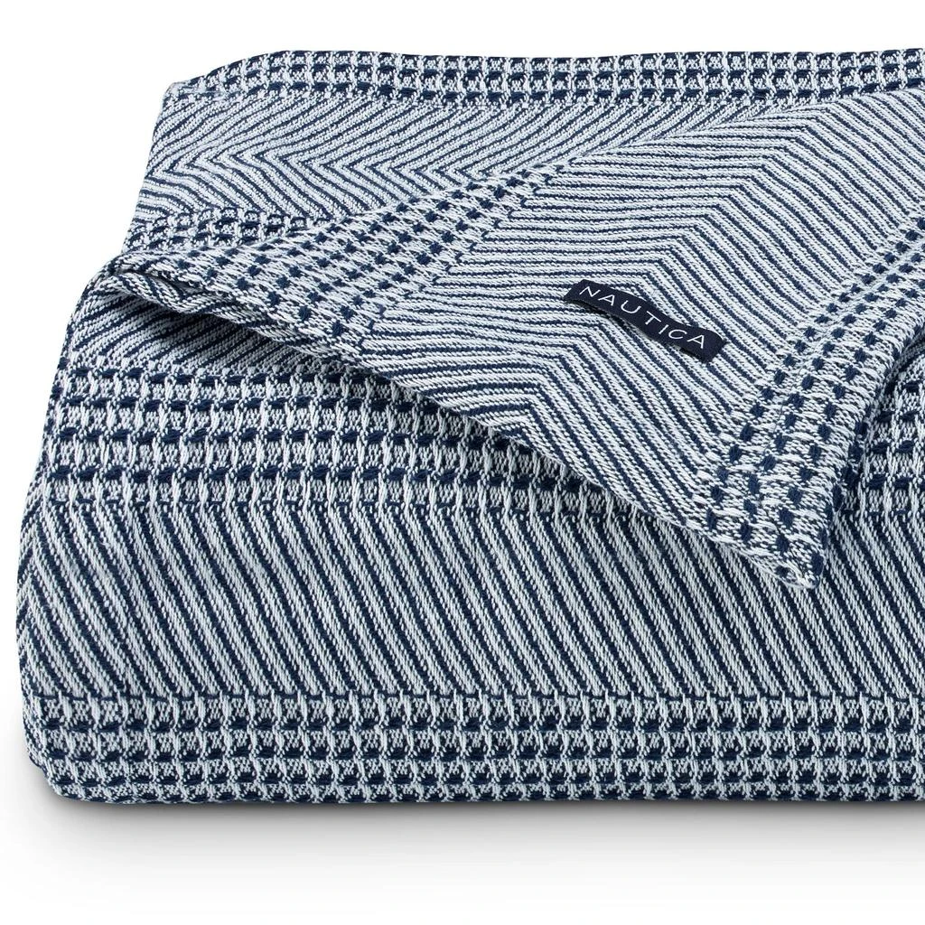 商品Nautica|Chevron Navy King Blanket,价格¥793,第1张图片