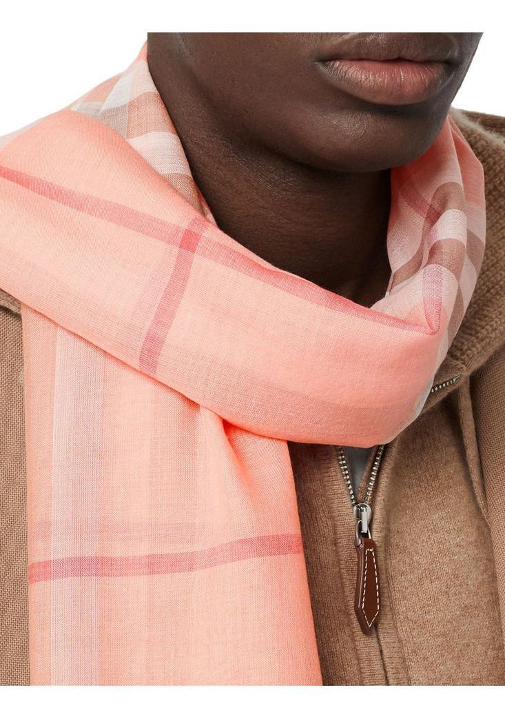 商品Burberry|Lightweight check wool silk scarf,价格¥2362,第5张图片详细描述