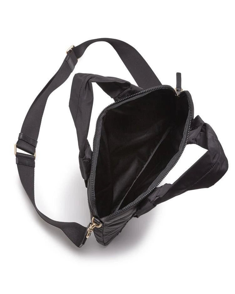 商品Marc Jacobs|Knot Tech Commuter 13" Laptop Case,价格¥539,第2张图片详细描述