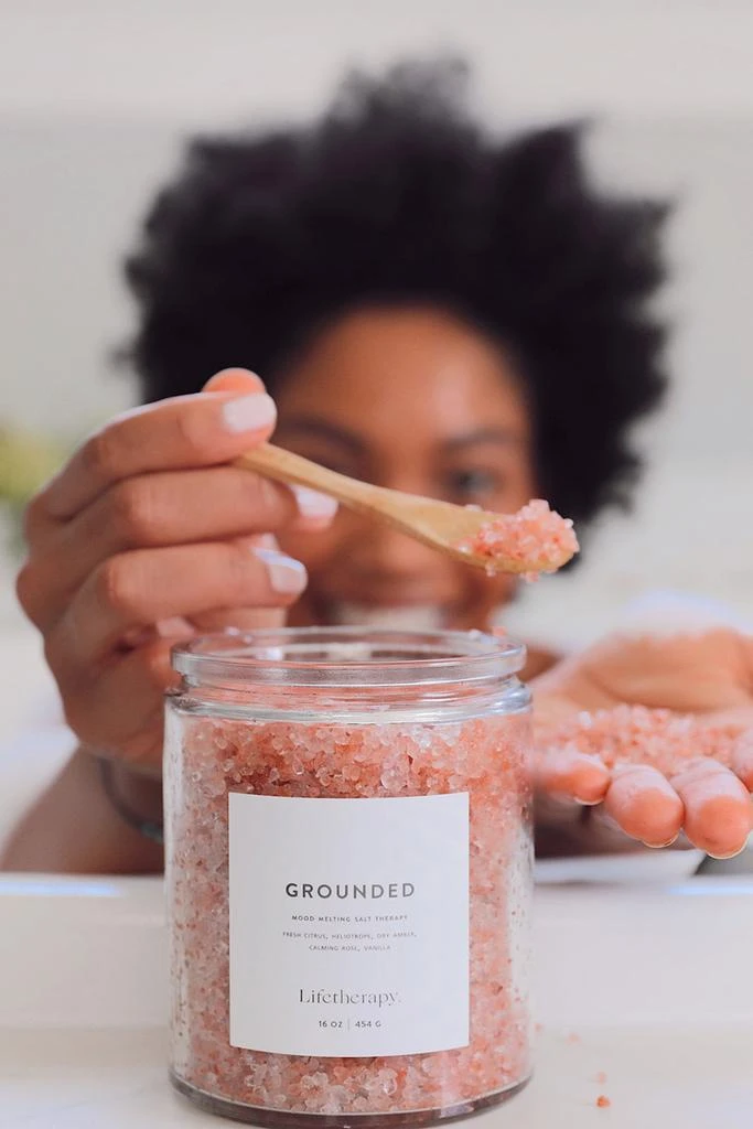商品Lifetherapy|Grounded Mood Melting Salt Soak,价格¥365,第4张图片详细描述