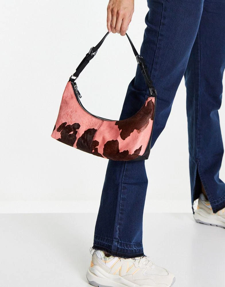 商品Topshop|Topshop cow print leather shoulder bag,价格¥214,第2张图片详细描述