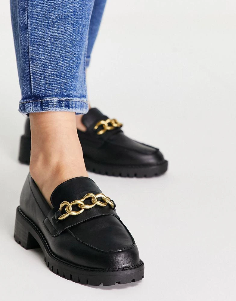 商品Hugo Boss|London Rebel chunky loafers with chain in black,价格¥285,第3张图片详细描述