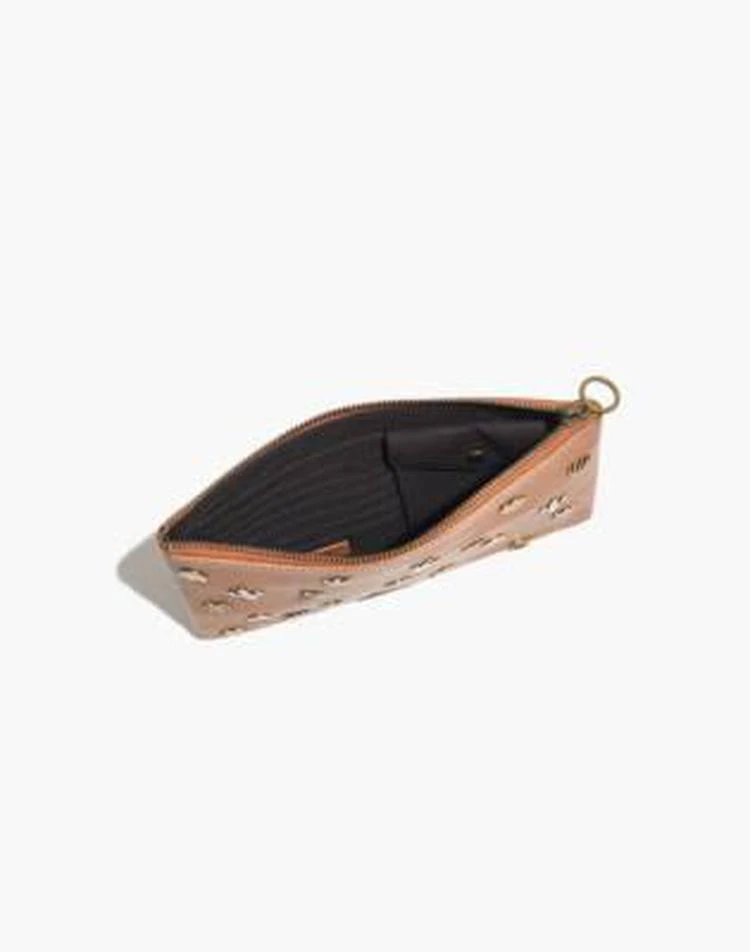 商品Madewell|The Leather Pouch Clutch: Southwestern Rivet Edition,价格¥354,第2张图片详细描述
