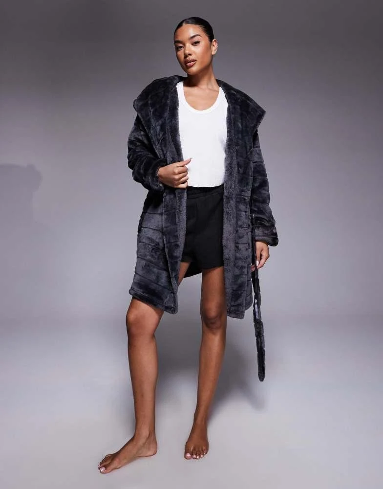 商品Boux Avenue|Boux Avenue stripe cut short robe in charcoal black,价格¥509,第2张图片详细描述