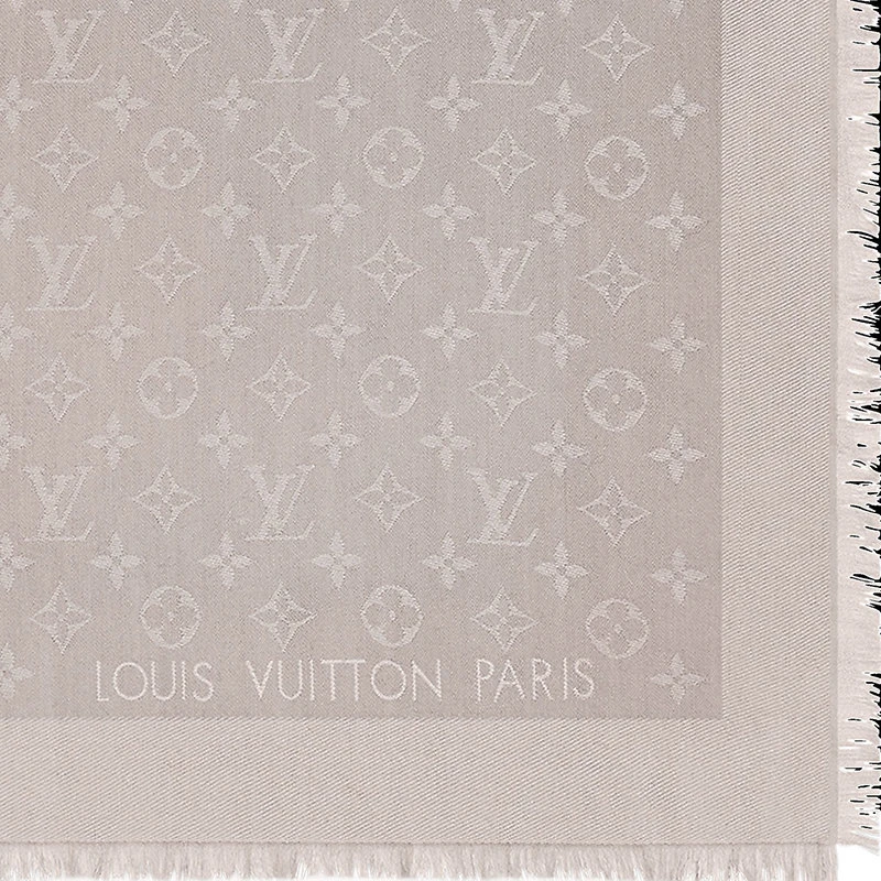 商品Louis Vuitton|【预售十天】路易威登23新款 女经典浅灰色真丝羊毛围巾M71336,价格¥4347,第5张图片详细描述