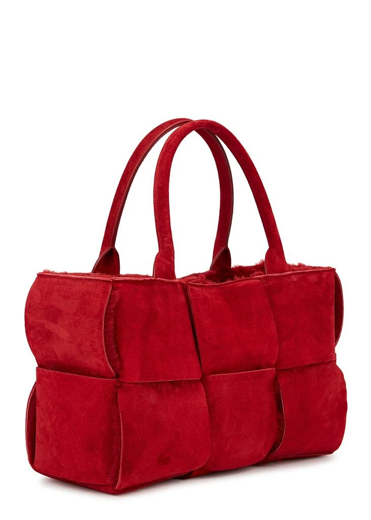 商品Bottega Veneta|Arco Intrecciato dark red suede tote,价格¥15086,第2张图片详细描述