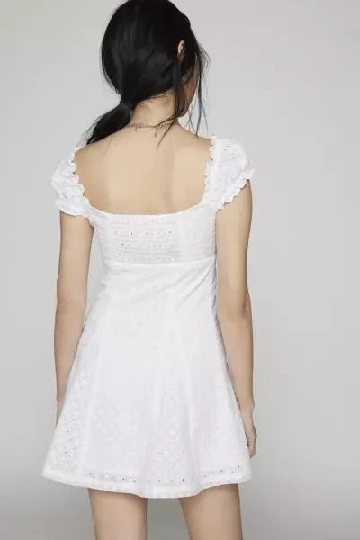 商品Urban Outfitters|UO Blair Eyelet Mini Dress,价格¥304,第4张图片详细描述