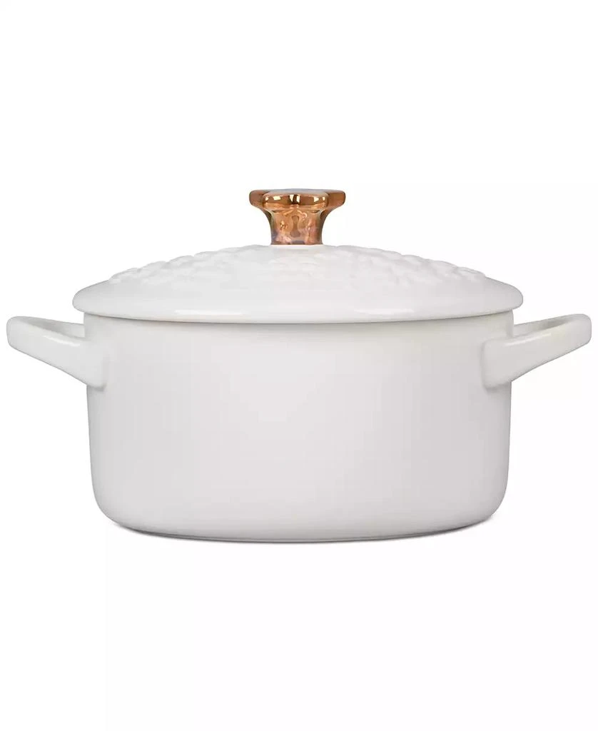 商品Le Creuset|Stoneware Noël Mini Cocotte with Gold Star Knob, 24 oz.,价格¥449,第2张图片详细描述