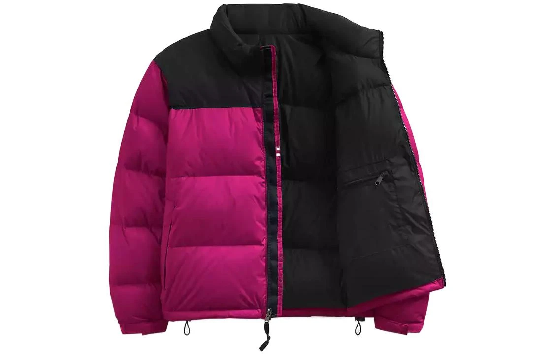 商品[国内直发] The North Face|北面 1996系列 服装系列 印花小Logo拉链立领夹克羽绒服 冬季 女款 紫红色,价格¥1273,第1张图片