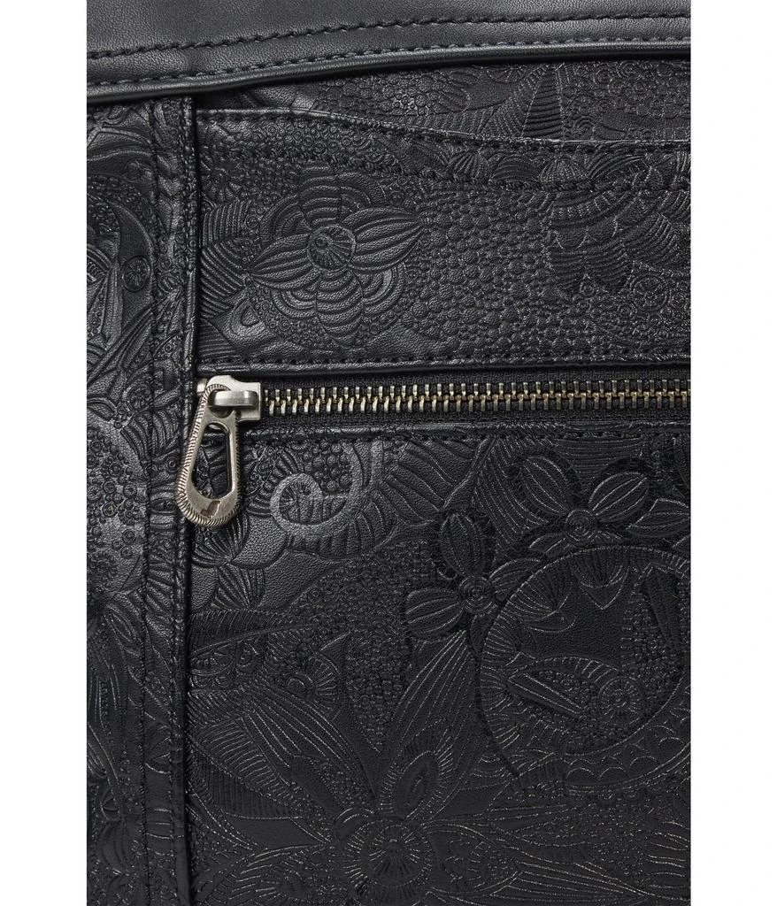 商品Sakroots|Arcadia Recycled Crossbody,价格¥434,第4张图片详细描述