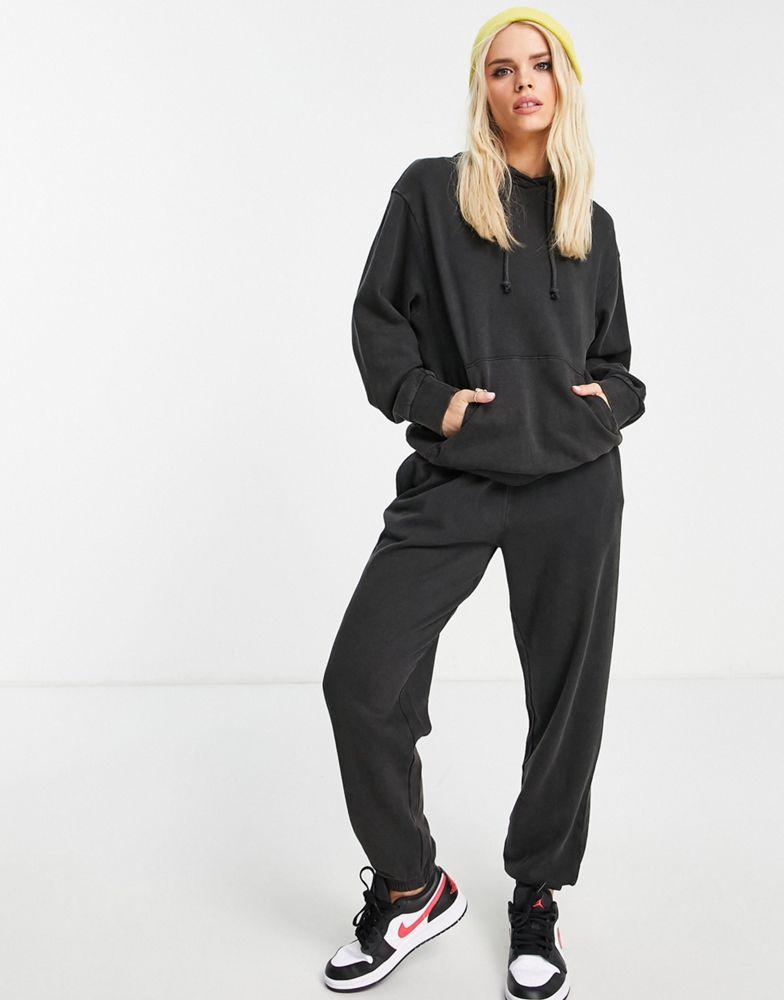 ASOS DESIGN Petite tracksuit hoodie / jogger in washed charcoal商品第2张图片规格展示