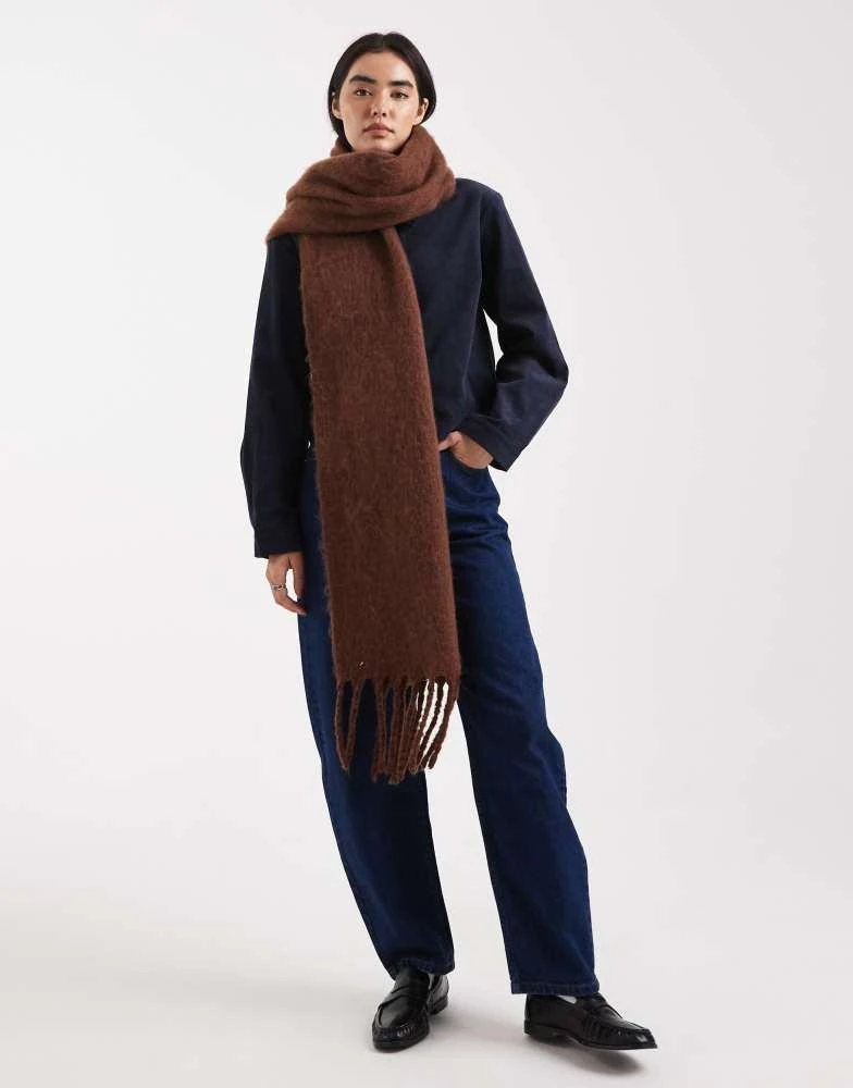 商品Threadbare|Threadbare chunky blanket scarf in chocolate brown,价格¥141,第1张图片详细描述