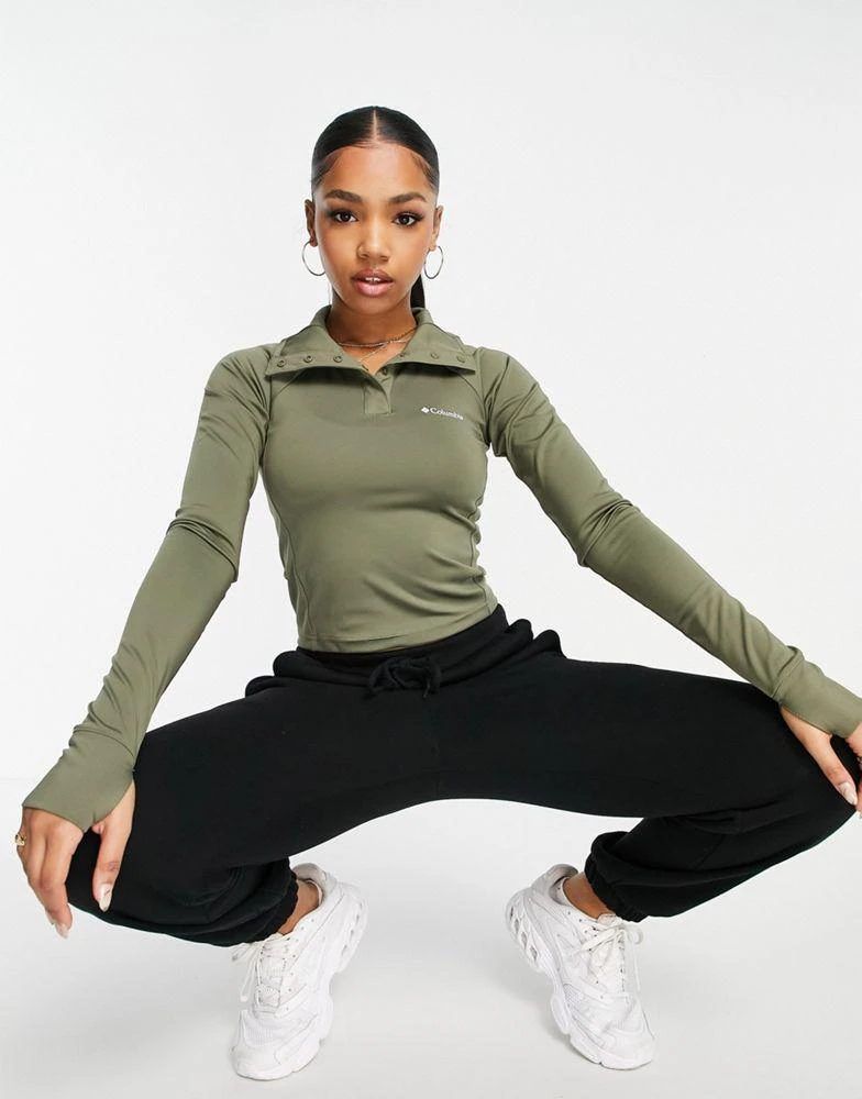 商品Columbia|Columbia Training CSC Sculpt cropped long sleeve t-shirt in green Exclusive at ASOS,价格¥100,第4张图片详细描述