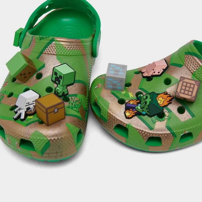 商品Crocs|Big Kids' Crocs x Minecraft Classic Clog Shoes,价格¥223,第3张图片详细描述