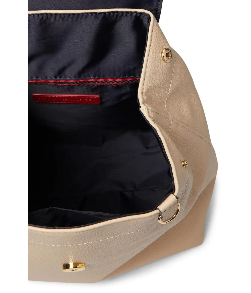 商品Tommy Hilfiger|Maxine II Flap Backpack w/ Hangoff Pebble PVC,价格¥453,第3张图片详细描述