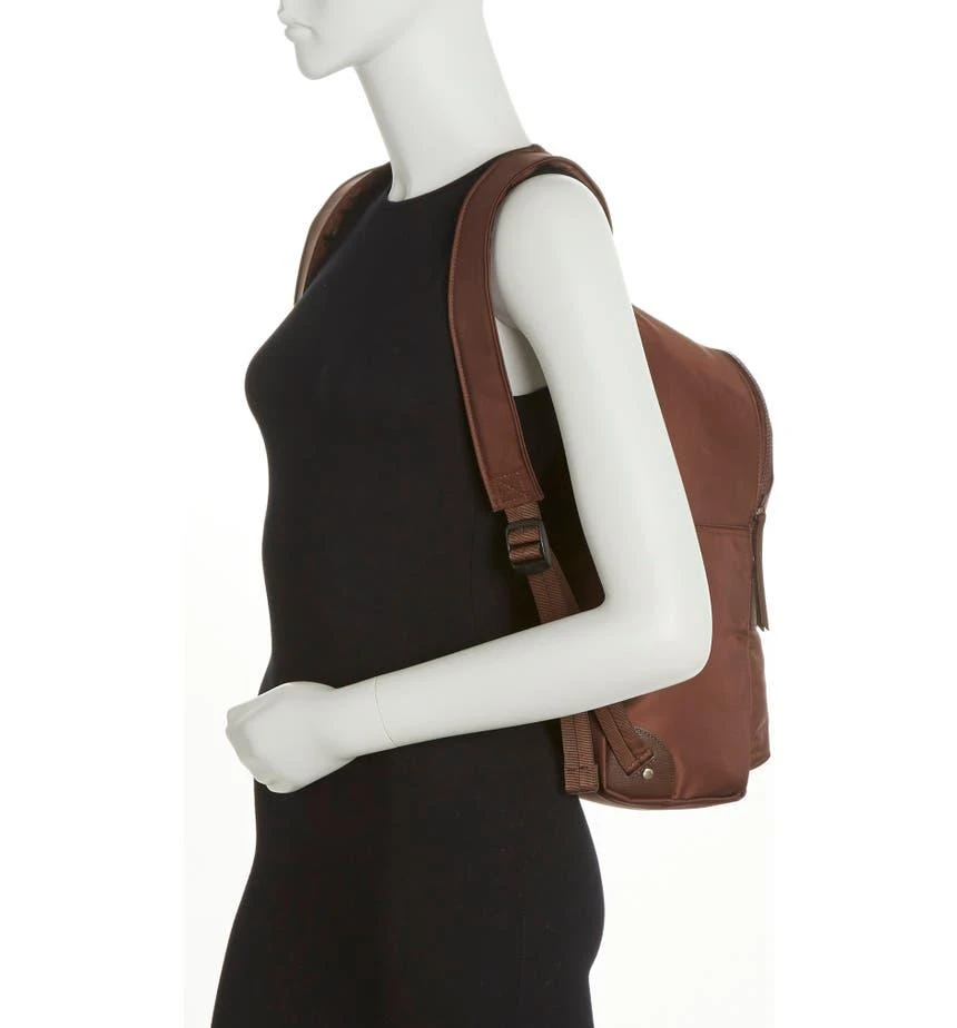 商品Longchamp|ECONYL® Medium Backpack,价格¥1305,第2张图片详细描述