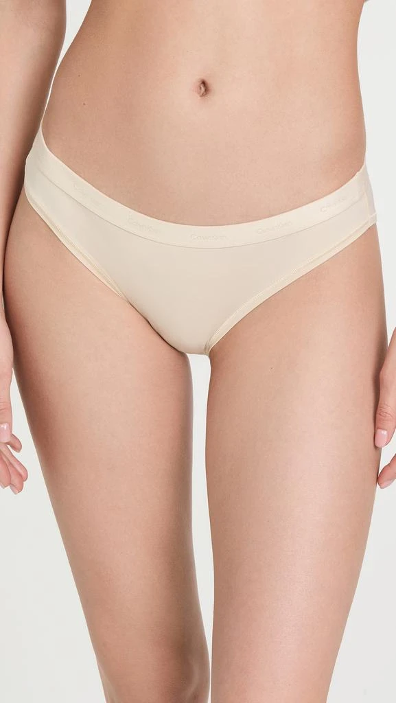 商品Calvin Klein|Calvin Klein Underwear 中腰比基尼内裤,价格¥98,第2张图片详细描述