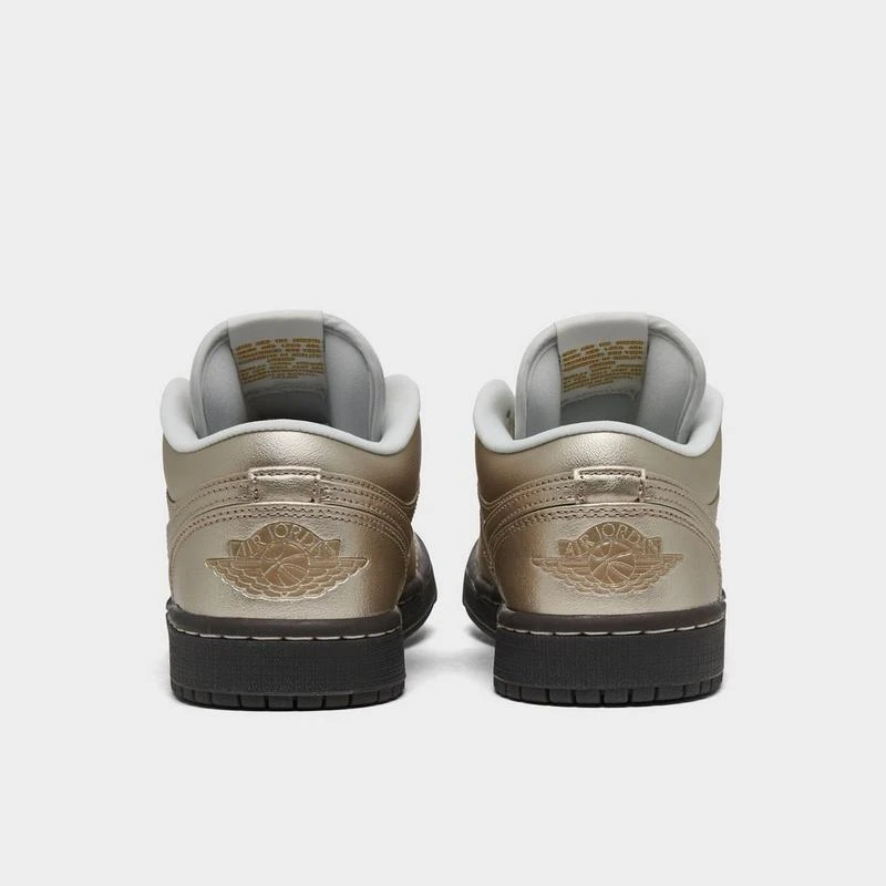 商品Jordan|Women's Air Jordan Retro 1 Low SE Casual Shoes,价格¥447,第4张图片详细描述