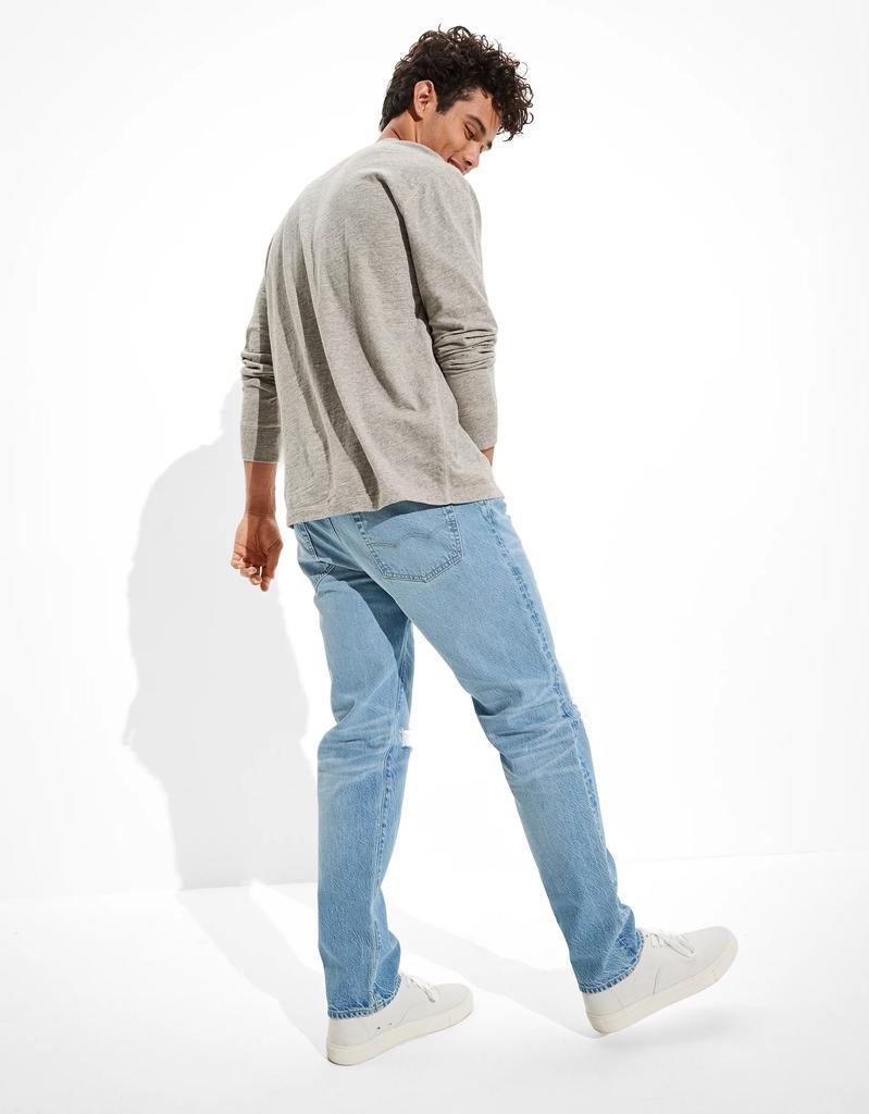 商品AE|AE x The Jeans Redesign Ripped Athletic Fit Jean,价格¥213,第4张图片详细描述