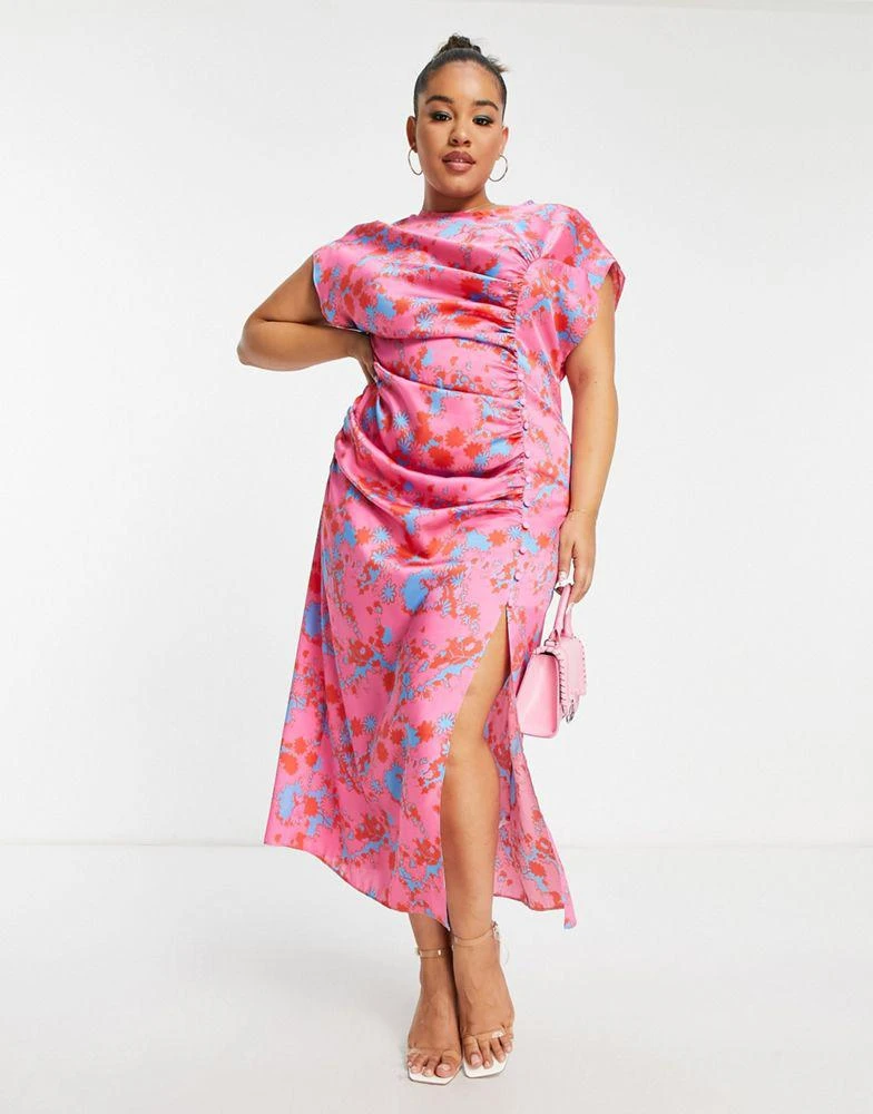 商品ASOS|ASOS DESIGN Curve ruched side button cap sleeve satin maxi dress in pink based floral print,价格¥224,第4张图片详细描述