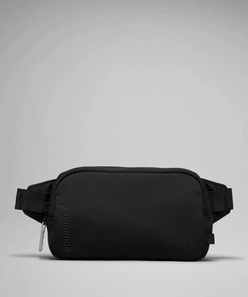 商品Lululemon|Mini Belt Bag,价格¥187,第5张图片详细描述