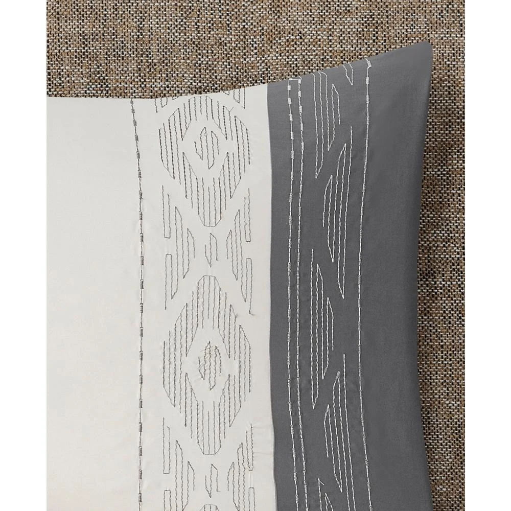 Helena Embroidered 8-Pc. Comforter Set 商品