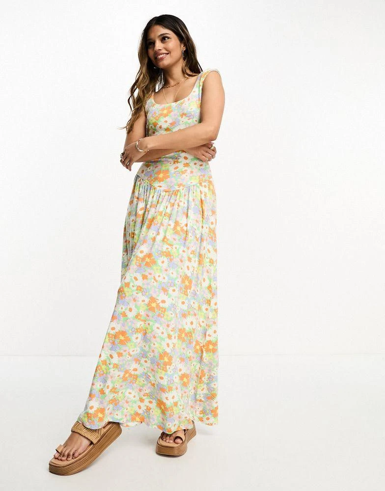 商品ASOS|ASOS DESIGN crossed back capped sleeve midi dress with volume skirt in vintage ditsy,价格¥174,第4张图片详细描述