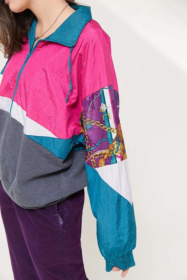 商品Urban Renewal|Urban Renewal Remade Spliced Print Windbreaker Sweatshirt,价格¥151,第3张图片详细描述