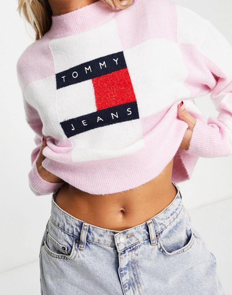 商品Tommy Jeans|Tommy Jeans relaxed flag sweater in checkerboard print,价格¥877,第5张图片详细描述