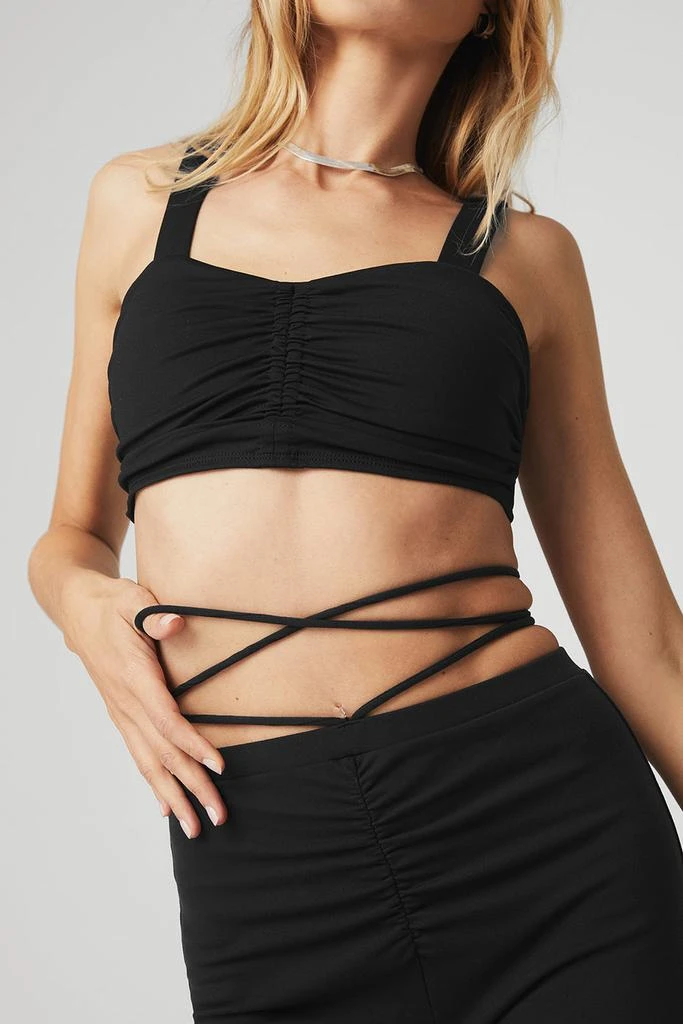商品Alo|Airbrush High-Waist Cinch Flare Legging - Black,价格¥692,第5张图片详细描述