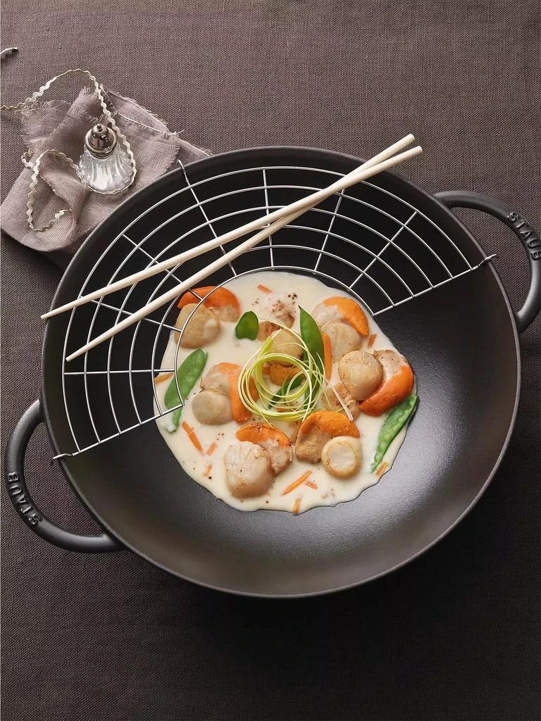 商品Staub|Cast Iron 6-Quart Wok,价格¥2773,第3张图片详细描述