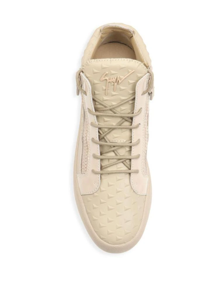 商品Giuseppe Zanotti|Tonal Spike Leather Lace-Up Sneakers,价格¥2810,第4张图片详细描述