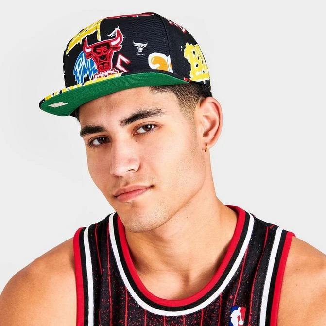 商品Mitchell and Ness|Mitchell & Ness Chicago Bulls NBA Sticker Pack Hardwood Classics Snapback Hat,价格¥186,第1张图片