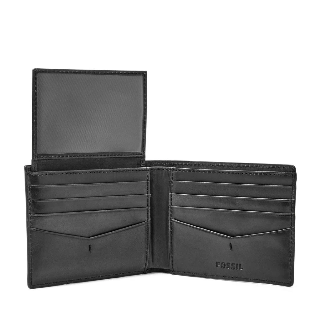 商品Fossil|Men's Allen Leather RFID Passport Case,价格¥197,第2张图片详细描述