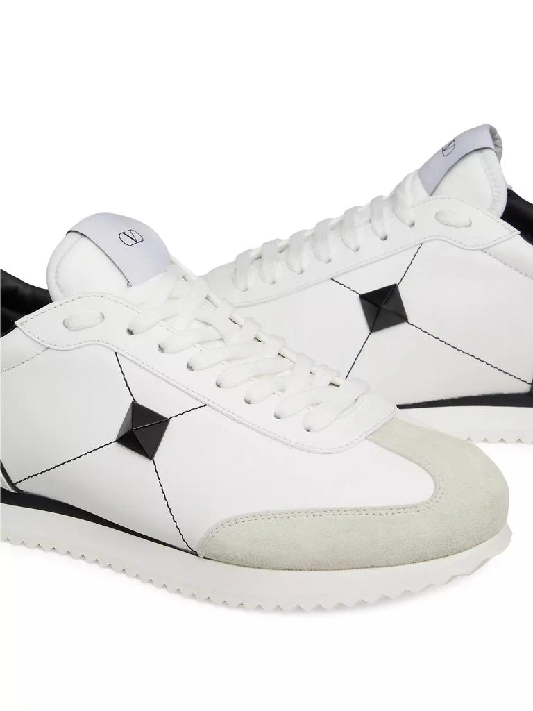 商品Valentino|Stud Around Low-Top Calfskin And Nappa Leather Sneakers,价格¥4053,第5张图片详细描述