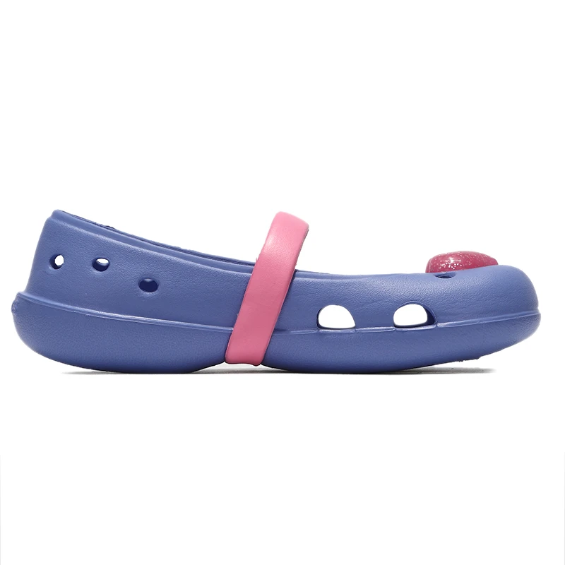 Crocskeeley embellishedflat k 琦莉爱心装饰儿童平底鞋休闲凉鞋 商品