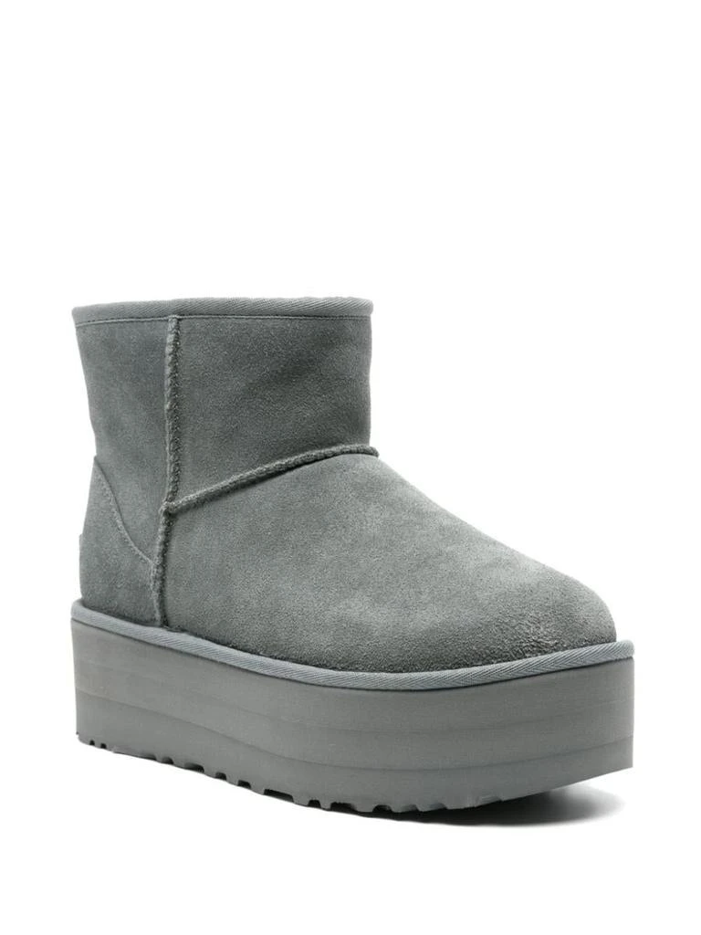 商品UGG|UGG Mini Classic Platform Boots,价格¥1716,第3张图片详细描述