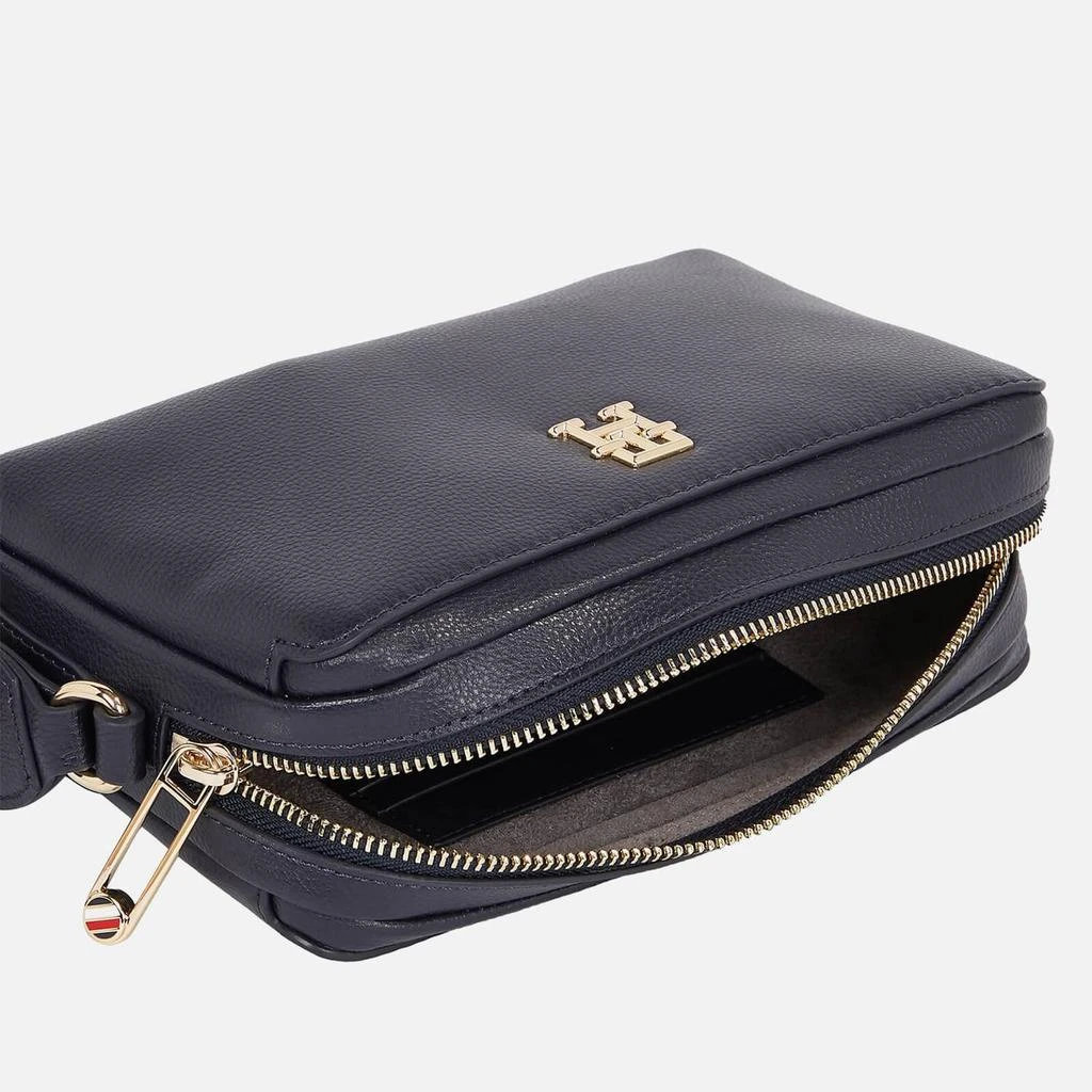 商品Tommy Hilfiger|Tommy Hilfiger Faux Leather Camera Bag,价格¥598,第4张图片详细描述