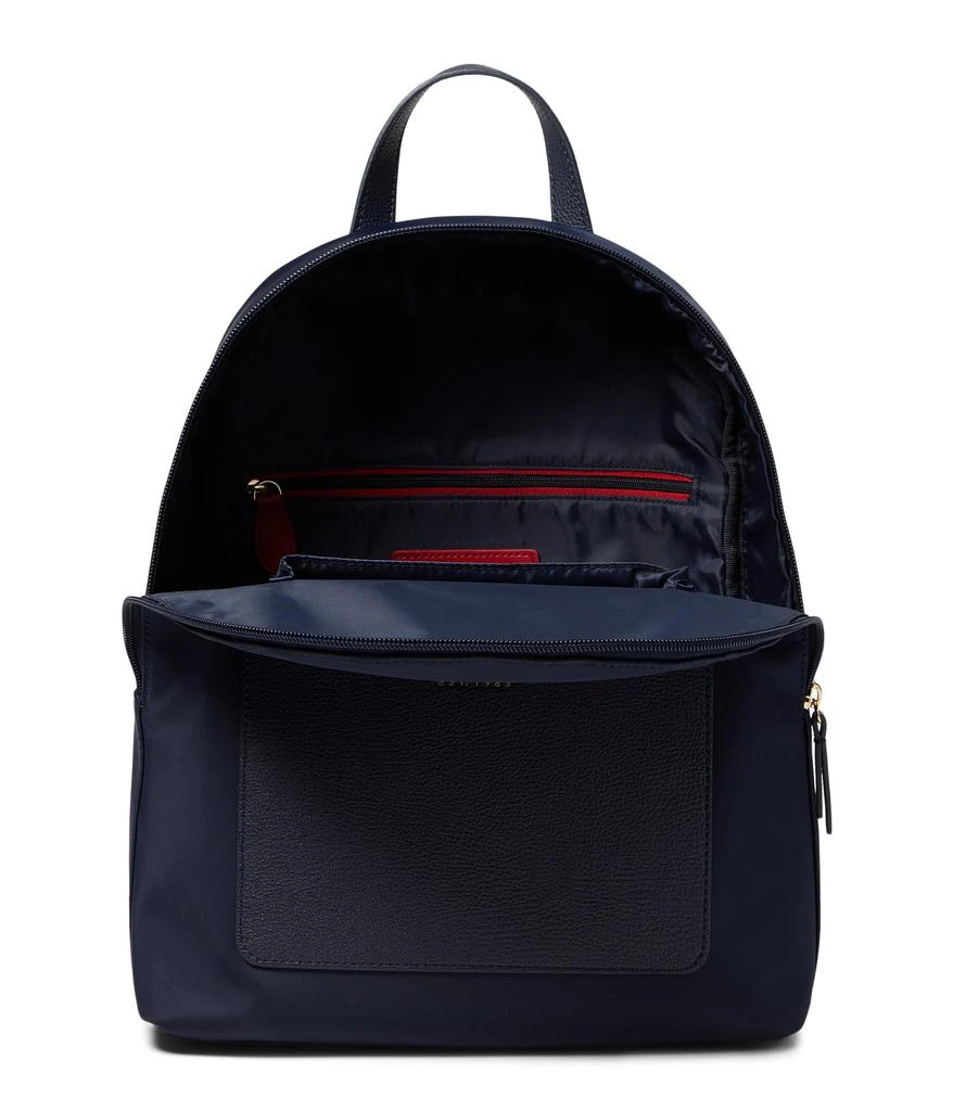 商品Tommy Hilfiger|Jolene II Medium Dome Backpack-Smooth Nylon,价格¥818,第3张图片详细描述