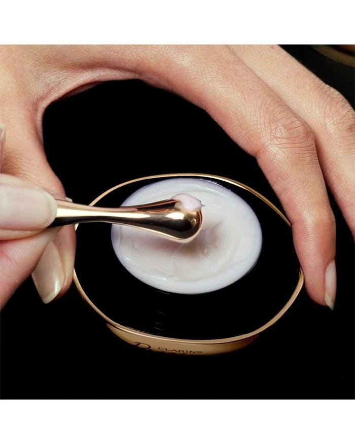 商品Clarins|Precious La Crème Yeux Age-Defying Eye Cream 0.5 oz.,价格¥1580,第3张图片详细描述