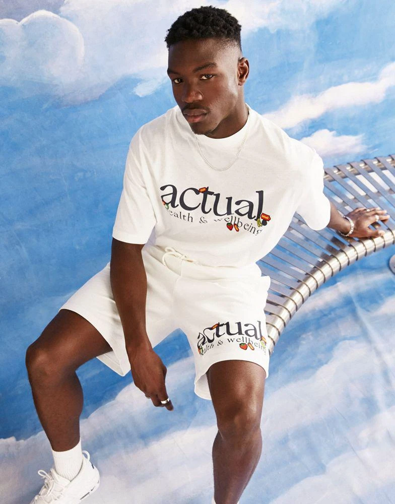 商品ASOS|ASOS Actual co-ord relaxed short with actual health & wellbeing sticker print in ecru,价格¥153,第3张图片详细描述